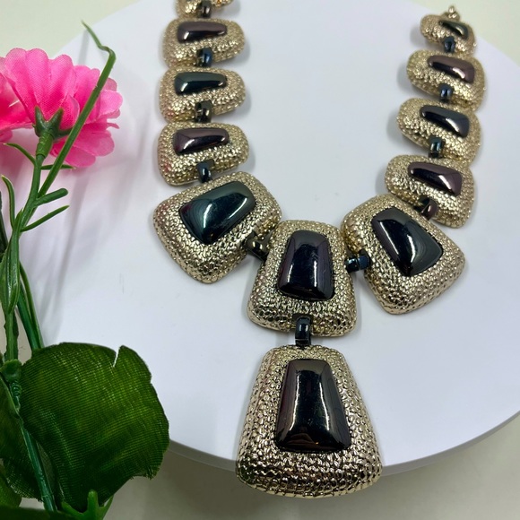 Monet Signed Vintage Chunky Statement Y Shaped Necklace - Picture 2 of 5